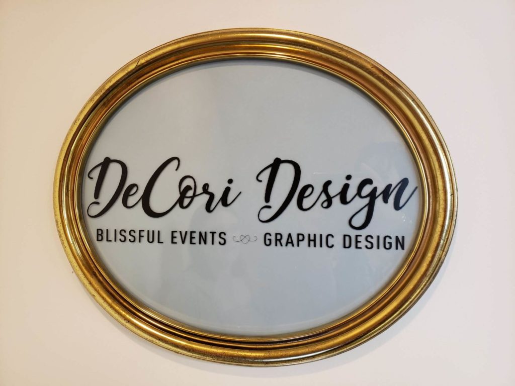 Decori Design sign